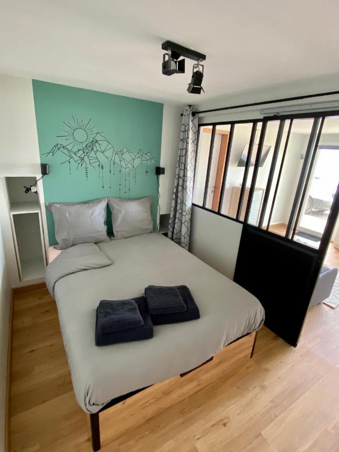 Les Vies En Rose Apartment เอวิยงเลบานส์ ภายนอก รูปภาพ